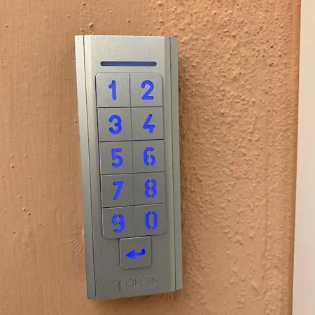 Apartament San Saba Street 52