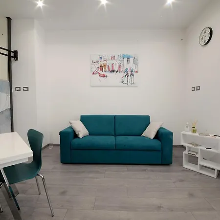 Apartament San Saba Street 52