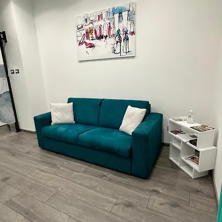 San Saba Street 52 Apartament