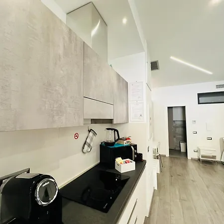 San Saba Street 52 *