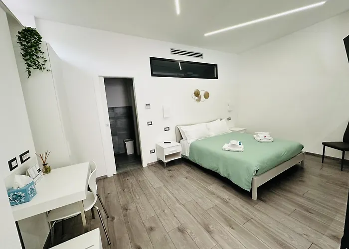 San Saba Street 52 Apartment Rom