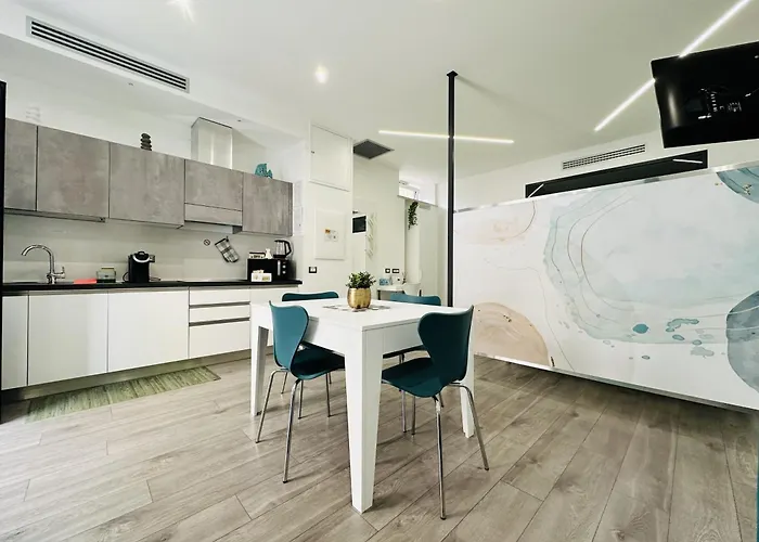 San Saba Street 52 Apartment