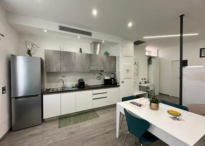 San Saba Street 52 Apartment Rom