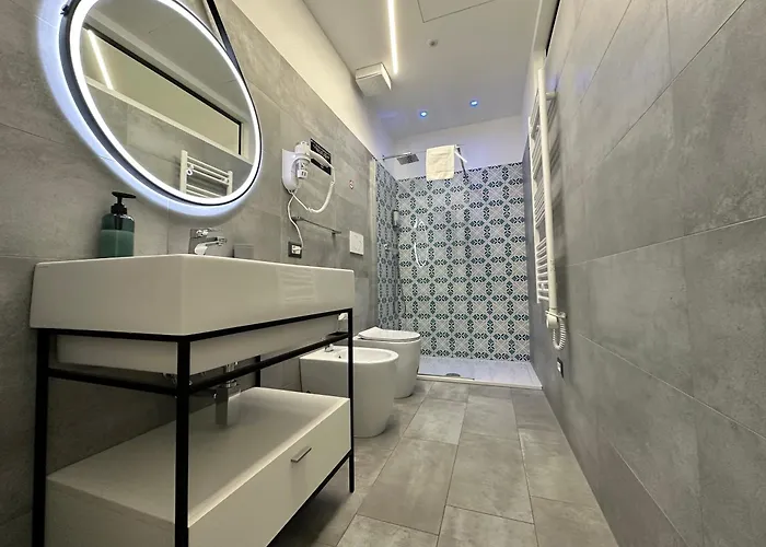 San Saba Street 52 * Rom